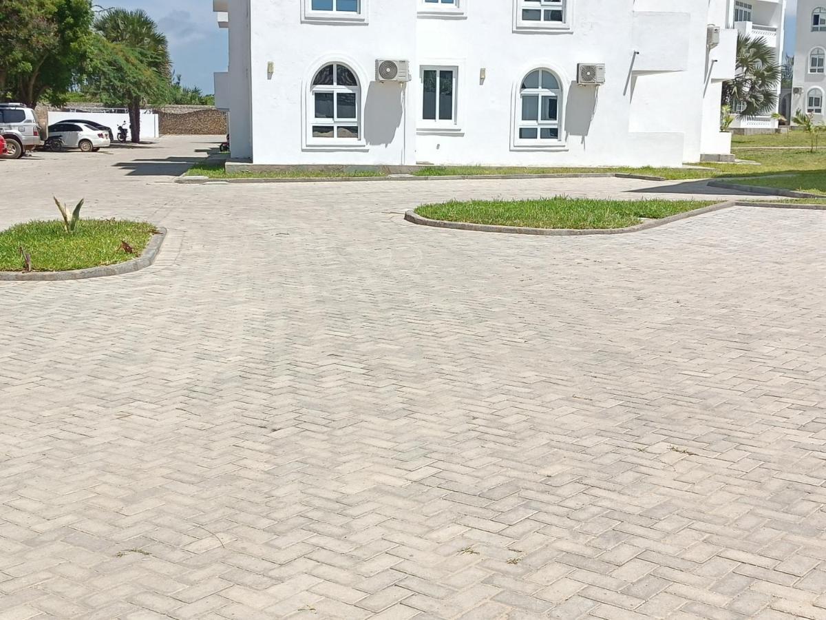 Havenhouse Kijani - 1 Bedroom Beach Apartment With Swimming Pool Malindi Exteriör bild